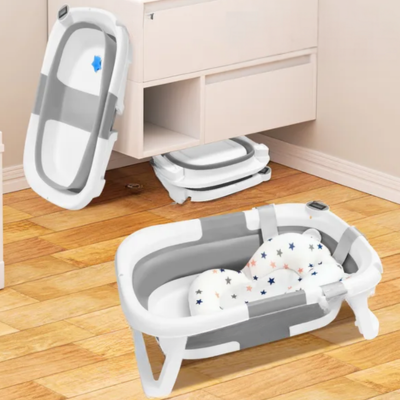 rangement malin baignoire bébé pliable dans petit espace salle de bain