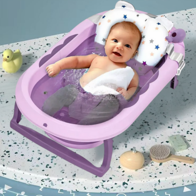 bébé allongé dans baignoire bébé lilabay coussin doux