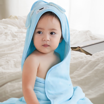 cape de bain bébé chien mignon