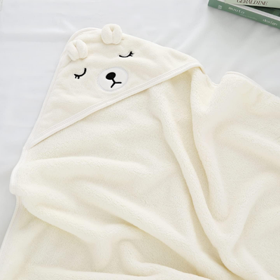 cape de bain bébé étendue avec capuche ours blanc