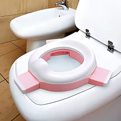 réducteur pot bebe toilette posé sur toilette
